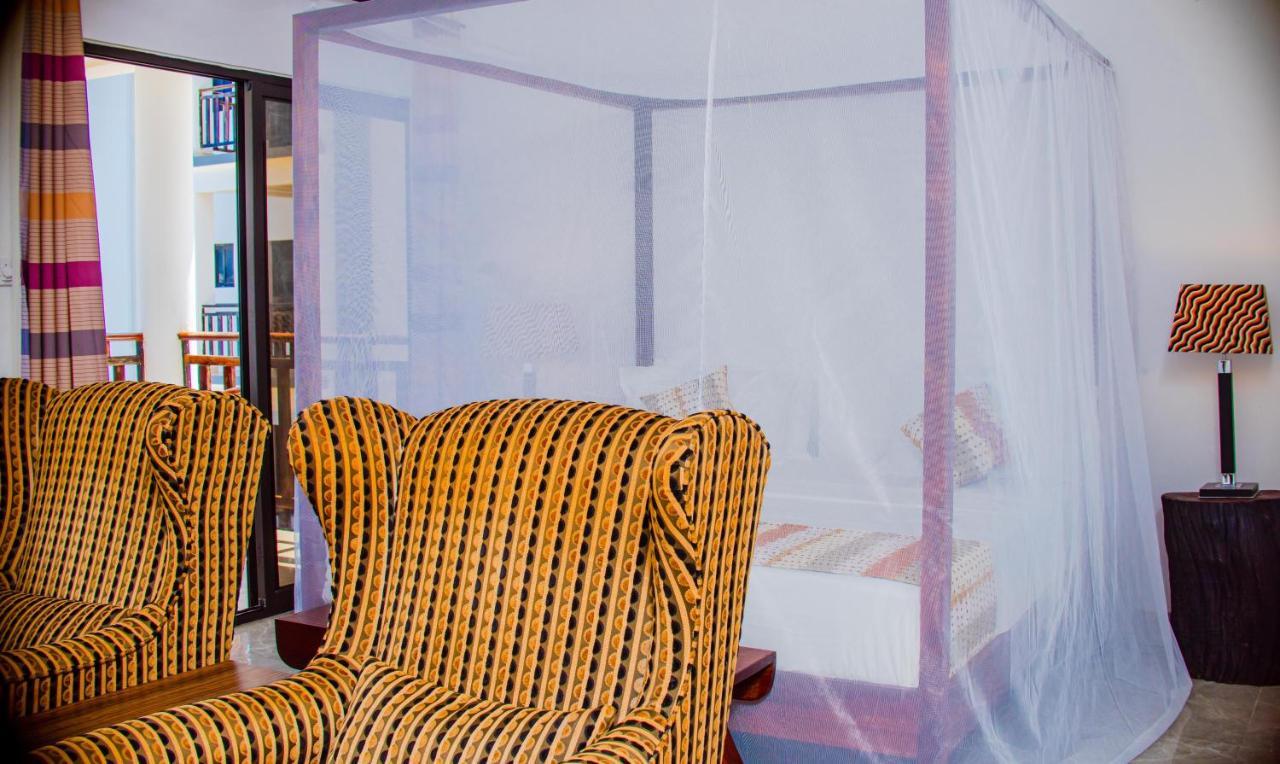 Majula Boutique Hotel Серекунда Екстериор снимка